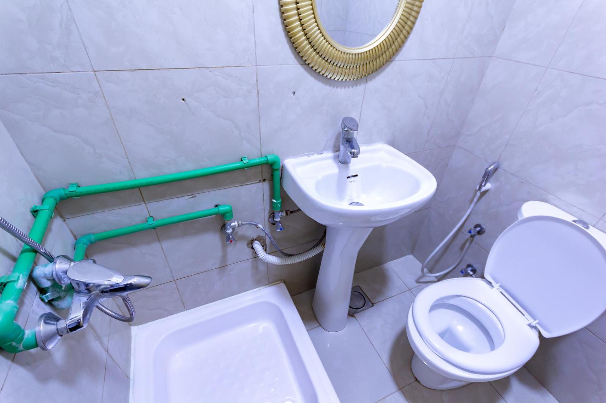 Budget Rooms With Private Bathroom For 'Girls' Only In Dubai, Marina Екстериор снимка